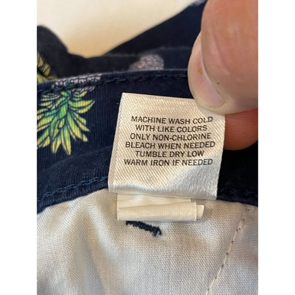 So Women's Favorite Midi Shorts Low Rise Pineapple Print Navy Blue Size 1 - Picture 9 of 9